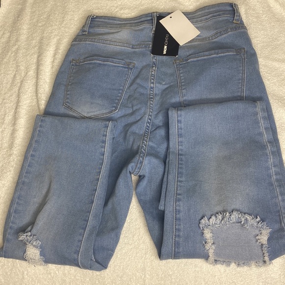 Distress ripped jeans - Picture 2 of 3